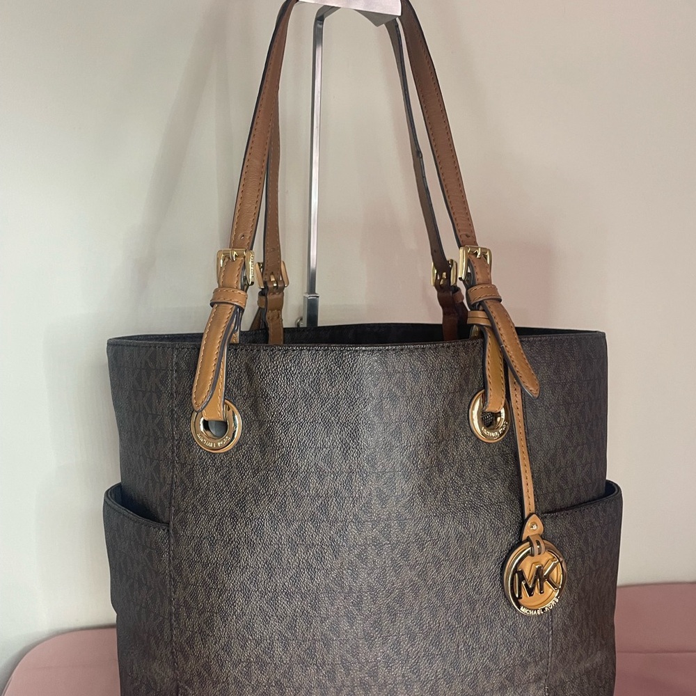 Authentic Michael Kors Purse  #050NC Jet Set Travel Medium Double Pocket Tote